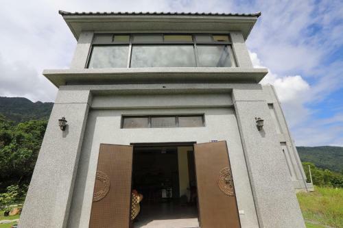 Given Storm Villa