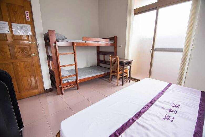Hotel Hakka Inherited Host