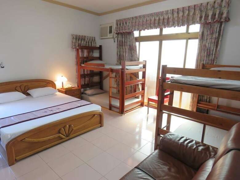 Hotel Hakka Inherited Host