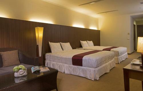 Hotel Le Beau Max Resort