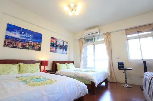 Villa Downshifters House