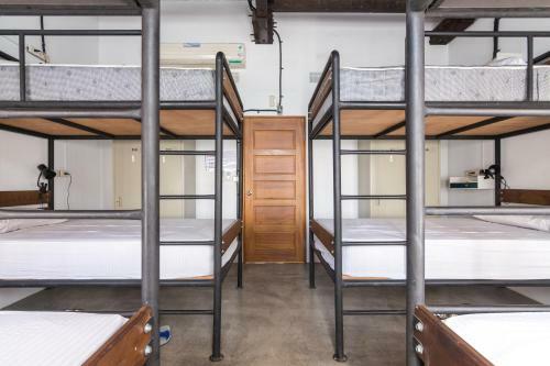 Pisces Youth Hostel