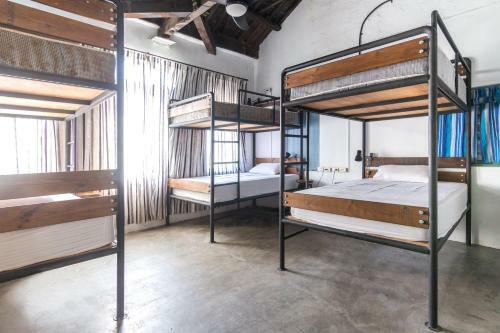 Pisces Youth Hostel