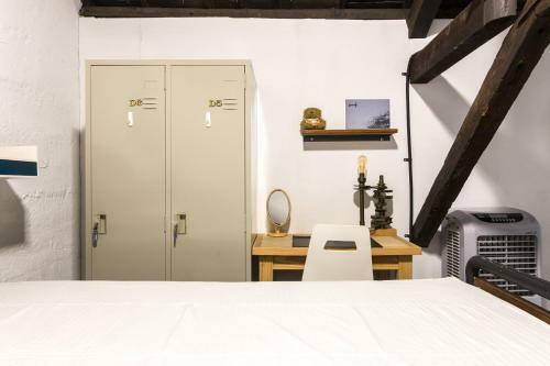 Pisces Youth Hostel