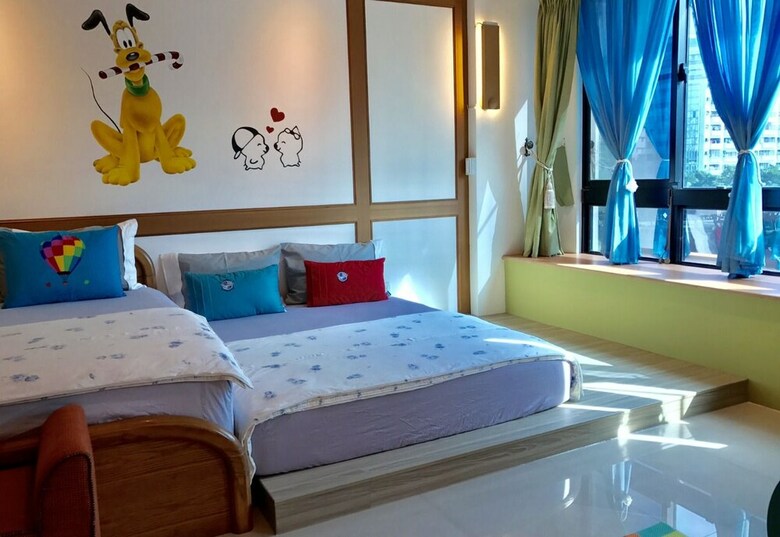 Hotel Water Reflection Bed And Breakfast