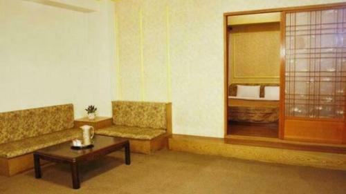 Teresa Hotel