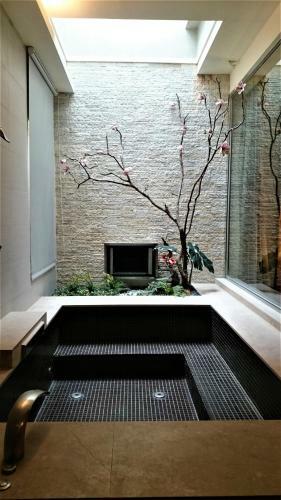 Her Home Spa Motel Xinying