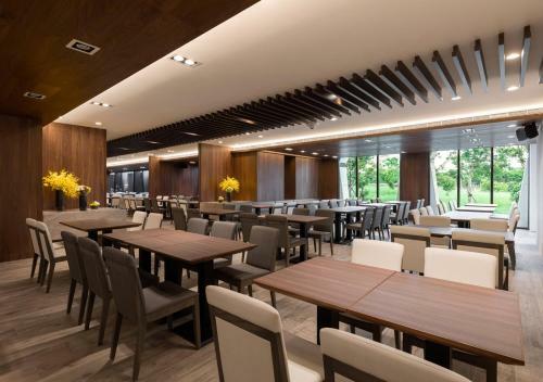 Lakeshore Hotel Yilan