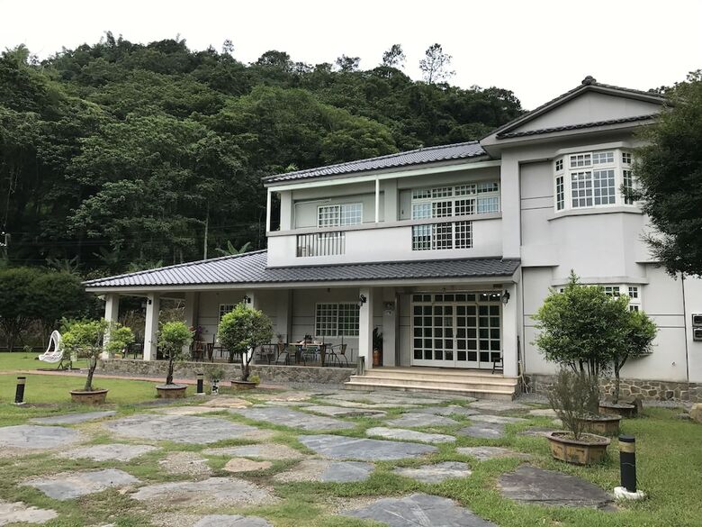 Hotel Mountain Gods B&B