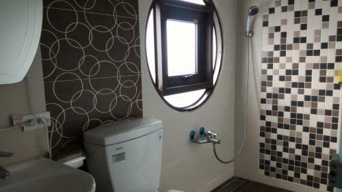 Hostal Eight View