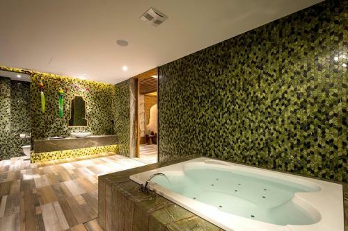 Norwegian Forest Leisure Motel