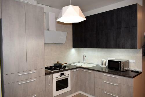 Apartment On Kurchatova 1b