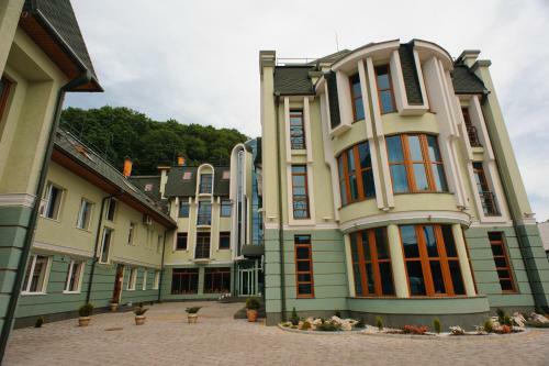 Karpaty Hotel