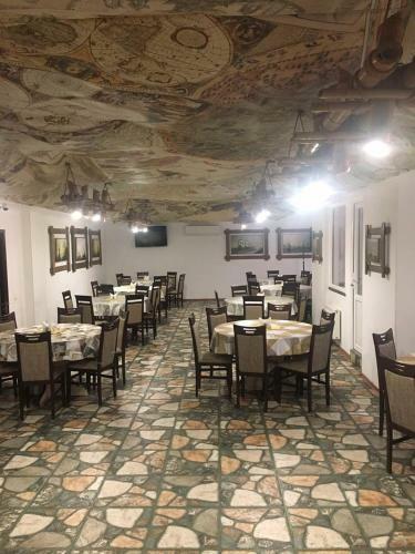 Hotel Parusa Maklaia