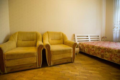 Apartamenty On Svobody Avenue 13