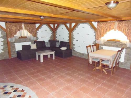 Hotel Tourist Complex Karina