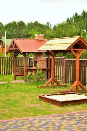 Cottages On Polyova