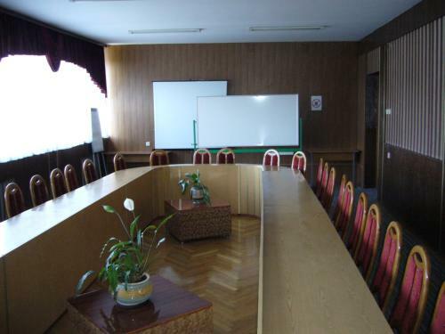 Hotel Profspilkovyi