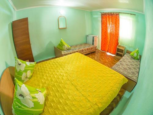 Hostal Arbuz Guest House