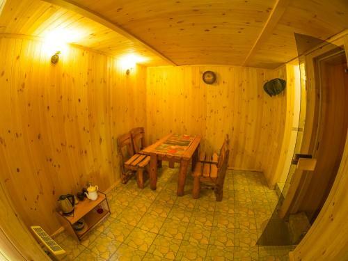 Hostal Arbuz Guest House