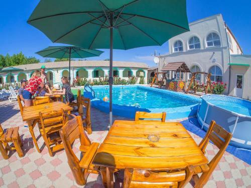 Hostal Arbuz Guest House