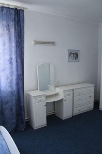 Hotel Zhovtnevyi