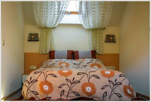 Hotel Maman