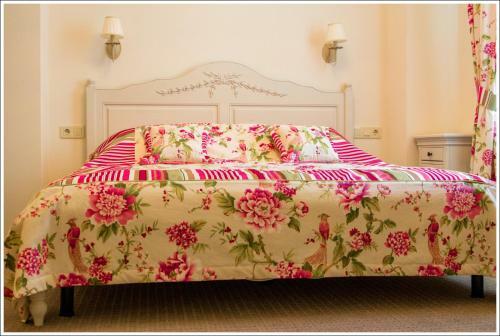 Hotel Maman