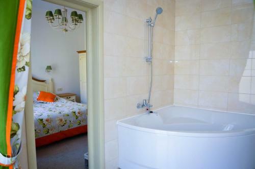 Hotel Maman