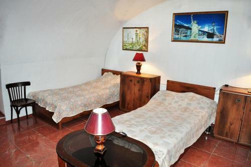 Ek Hostel