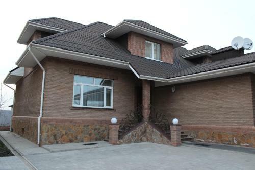 Hostal Barin House