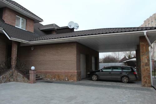 Hostal Barin House
