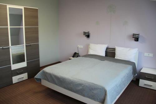 Hotel M?n? Gotel Pozitiv