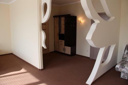 Hotel M?n? Gotel Pozitiv