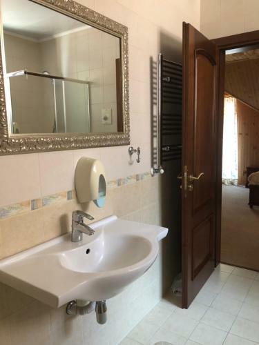 Hostal Family Cottage