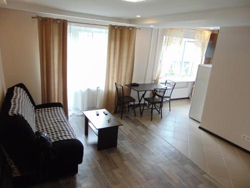 Apartment On Sobornyi Avenue 133