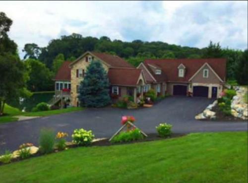 Airy View Bed And Breakfast