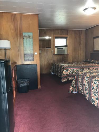 Pine Haven Motel