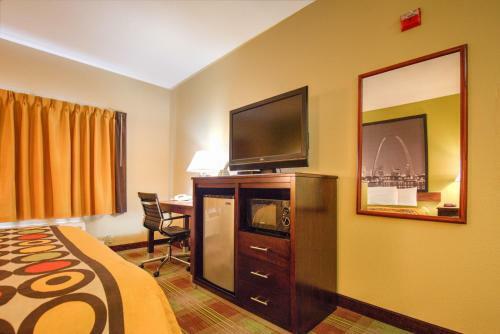 Hotel Super 8 By Wyndham Waterloo