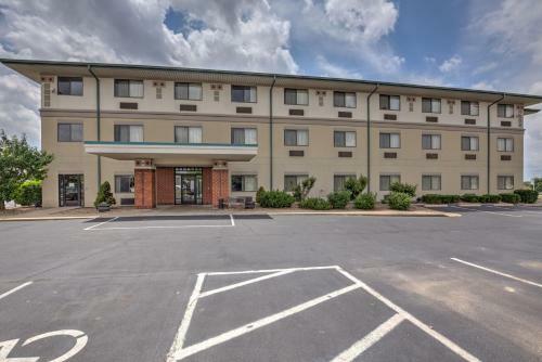 Hotel Super 8 By Wyndham Waterloo