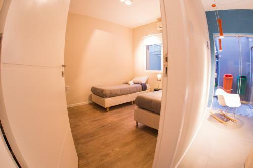 Hello Hostel Design
