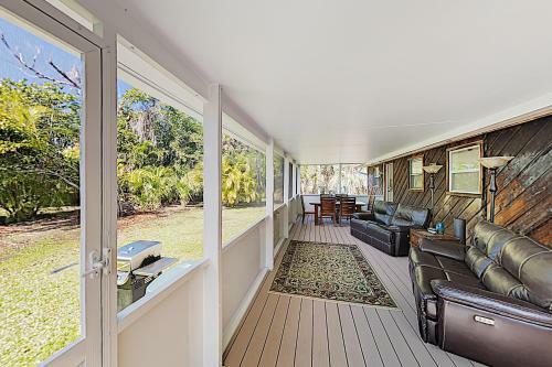 967 Fitzhugh Street Cottage
