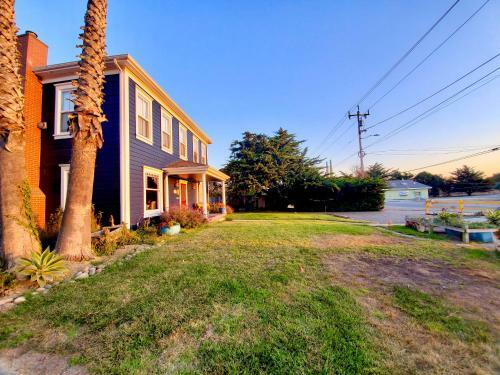 Bed & Breakfast Captain's Inn At Moss Landing