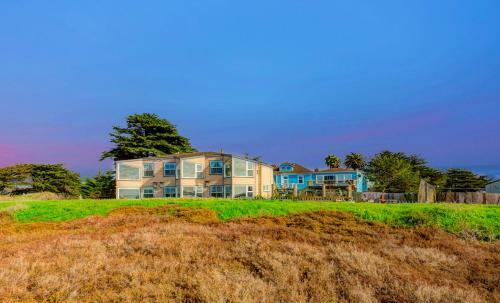 Bed & Breakfast Captain's Inn At Moss Landing