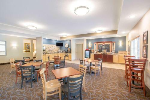 Hotel Americinn By Wyndham Humboldt