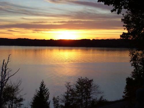 Hotel The Torch Lake Bed And Breakfast