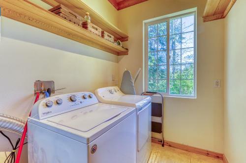 Camano Writer's Cottage