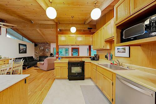 25 Toad Hollow Home