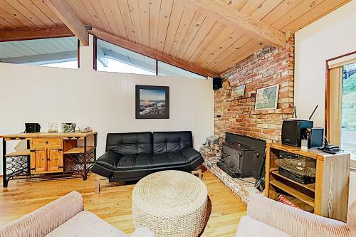 25 Toad Hollow Home