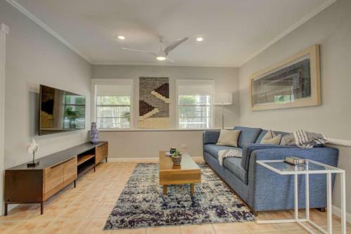 Sapphire Shores Pool Home